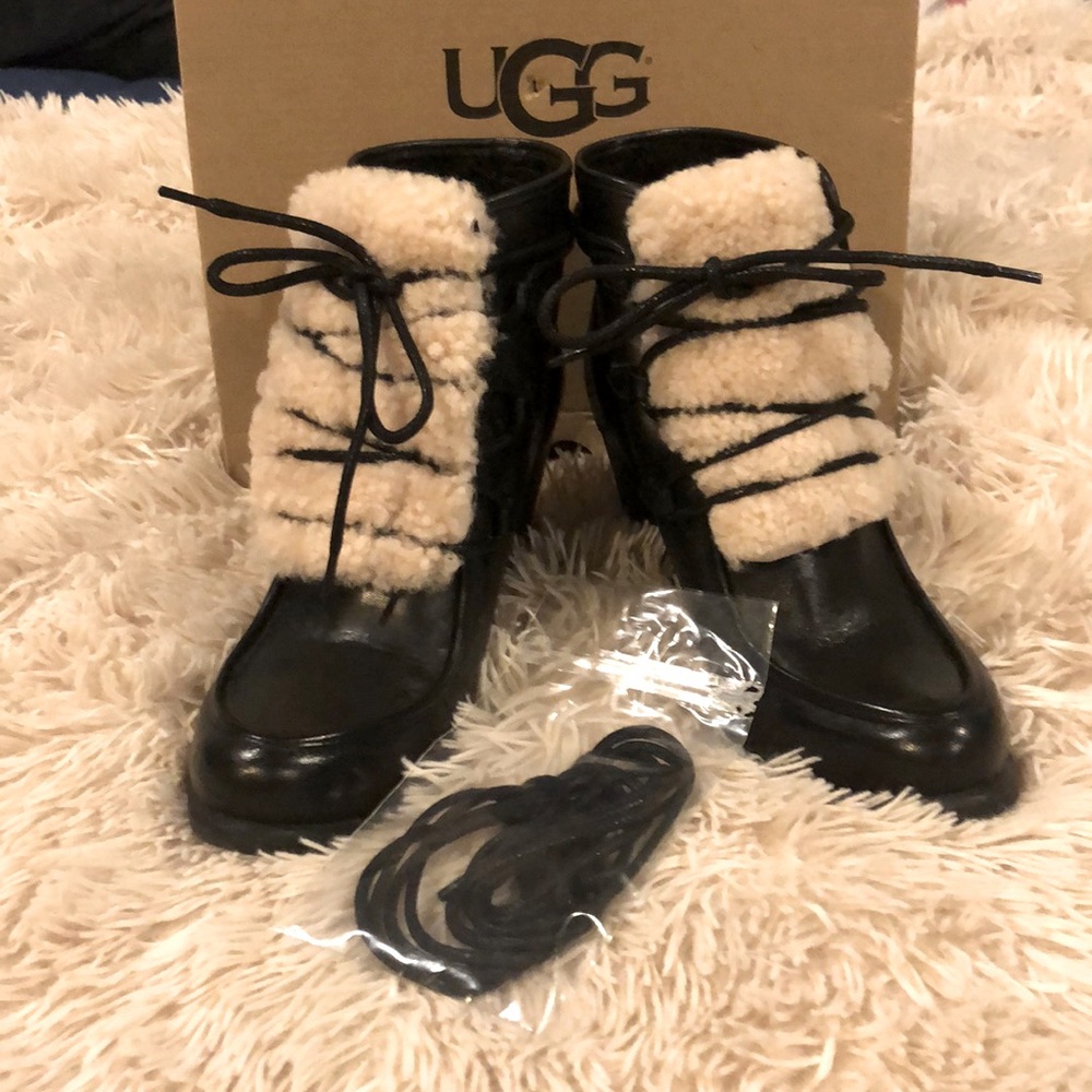 Ugg Analise shoes
